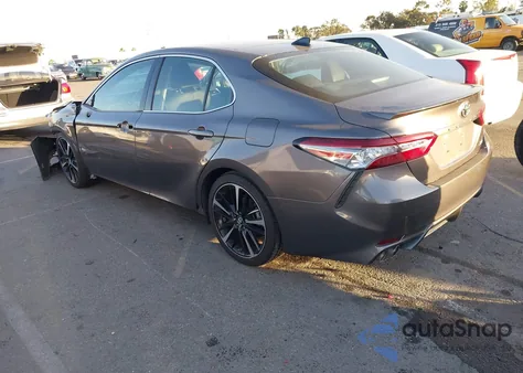 2018 Toyota Camry Xse V6 z USA, uszkodzony, nr VIN 4T1BZ1HK1JU007443